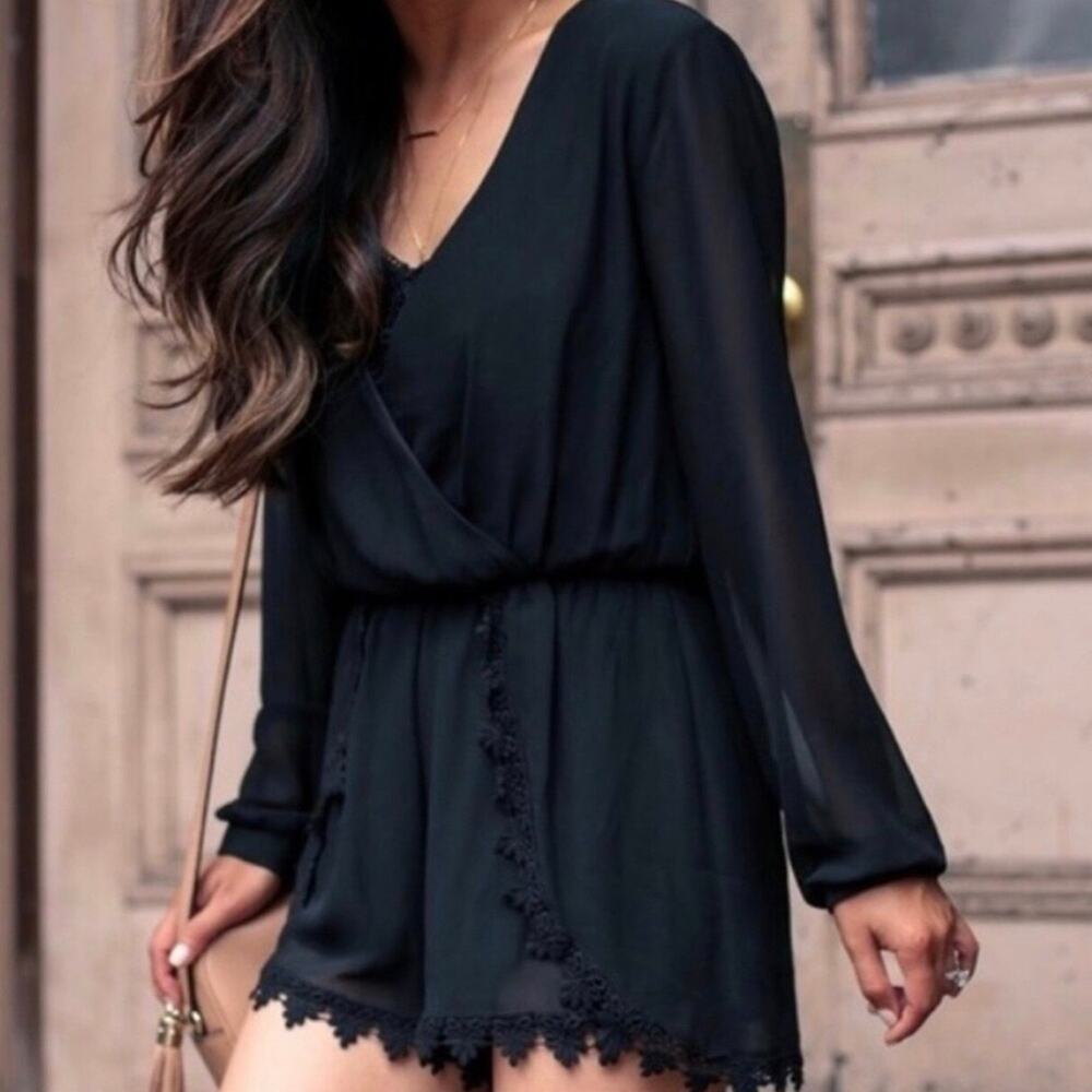 Astr Long Sheer Sleeve Lace Trim Romper Black Women’s Size S